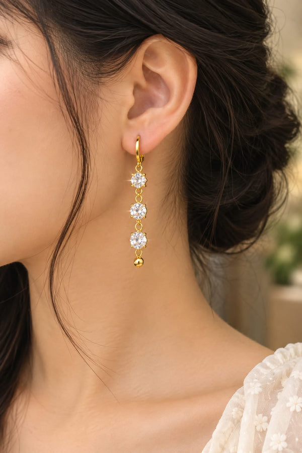Elegant Gold Crystal Drop Earrings